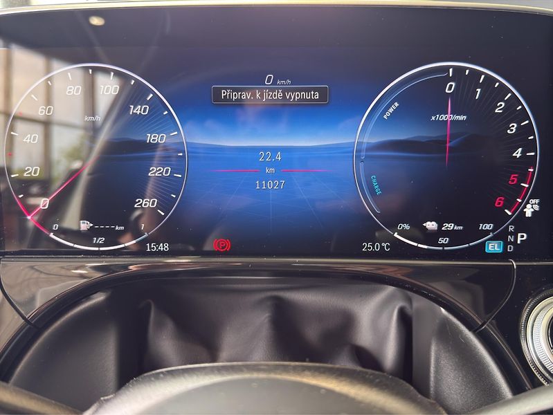 Mercedes-Benz Třídy E (2025) E 300 de 4MATIC kombi - fotka 11 z 22
