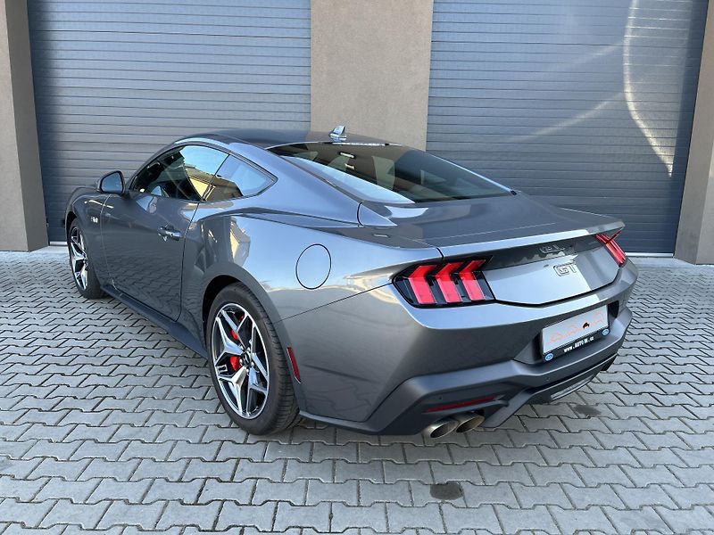 Ford Mustang (2024) 5.0 GT Perform 328 kW Man, DPH - fotka 11 z 46