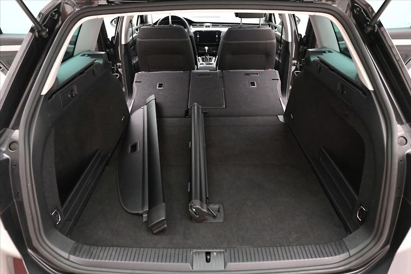 Volkswagen Passat 2,0 TDI 110 kW DSG Business Zá - fotka 11 z 31