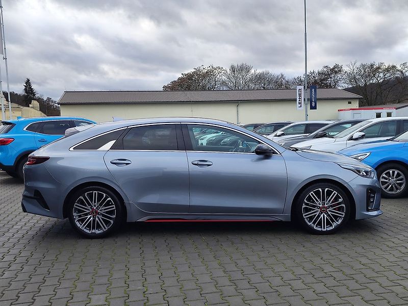 Kia Pro_Ceed 1.6 T-GDI/150kW GT DCT - fotka 4 z 37