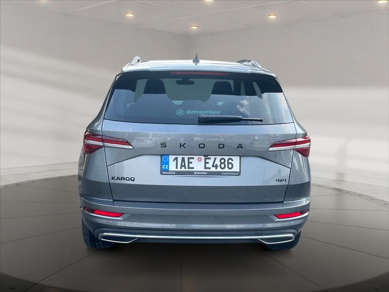 Škoda Karoq 2,0 TSI Sportline 4x4 DSG - fotka 5 z 11