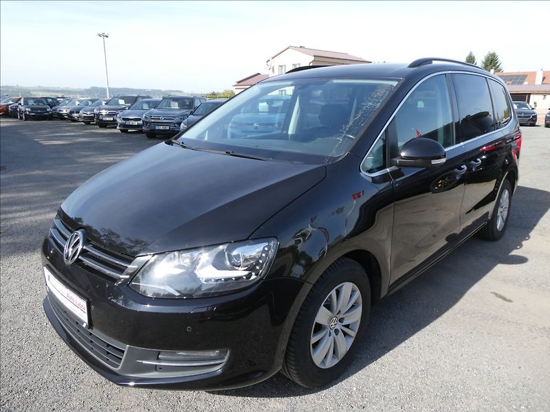 Volkswagen Sharan 2,0 TDi 110kW 7.míst, serviska - fotka 3 z 44