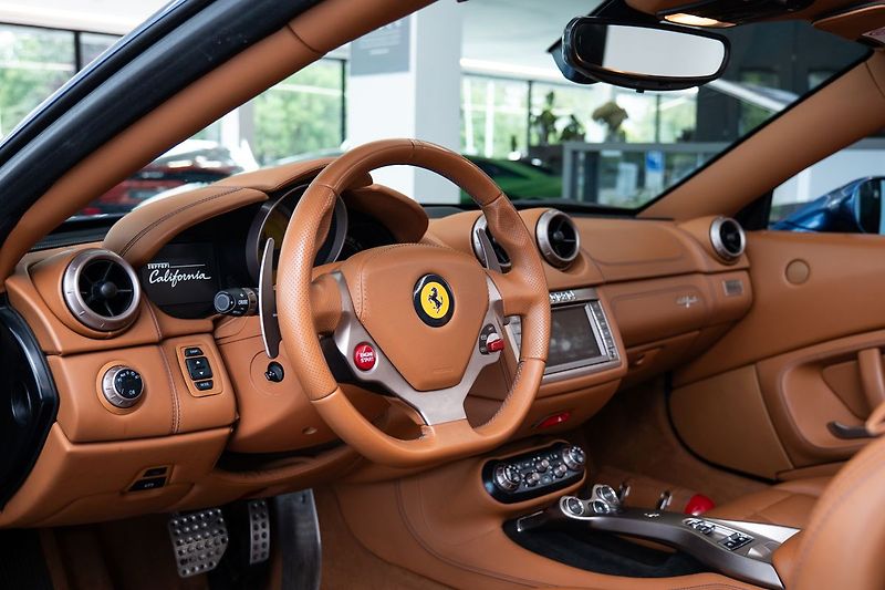 Ferrari California Vyhřívaná sedadla/Keramické Br - fotka 5 z 20