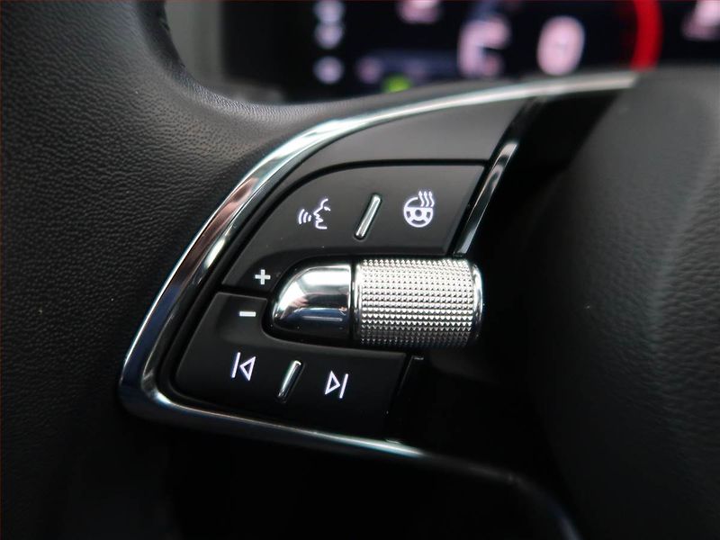 Škoda Karoq (2022) Style 2.0 TDI - fotka 16 z 16
