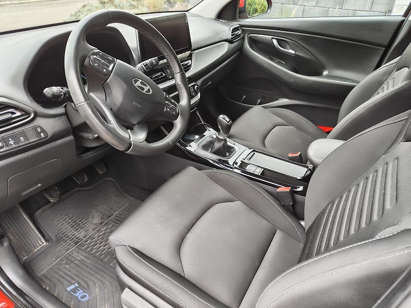 Hyundai i30 (2024) 1.0T-GDI Style, tažné, odp.DPH - fotka 10 z 19