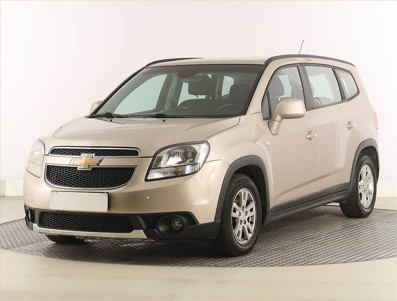 Chevrolet Orlando (2013) 2.0 VCDi, 7 míst, po STK - fotka 2 z 18
