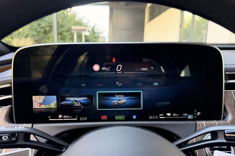 Mercedes-Benz Třídy E (2024) E 300de 4Matic  - fotka 35 z 68