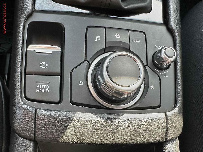 Mazda CX-3 (2019) 2.0i, 2.maj,ČR, STK8/28 - fotka 16 z 21