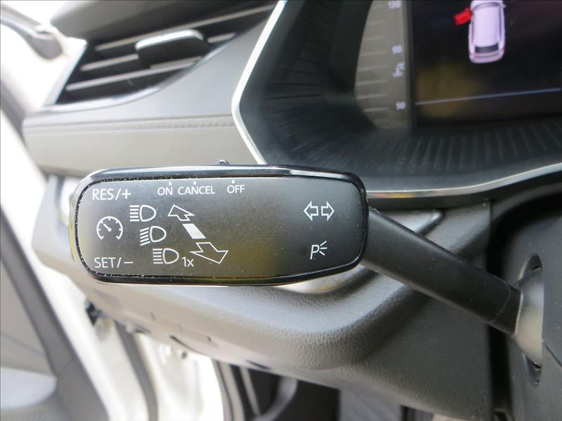 Škoda Octavia 2,0 TDI 85kW Ambition Combi ČR - fotka 19 z 25