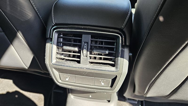 Škoda Kodiaq (2023) 2.0 TDI 147KW 4x4 DSG L&K - fotka 17 z 36