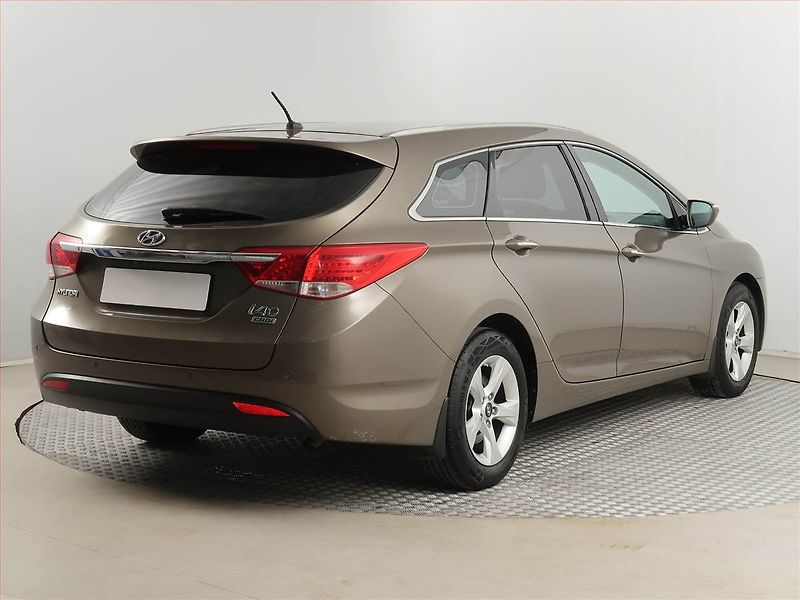 Hyundai i40 (2014) 1.7 CRDi, Tempomat - fotka 5 z 15