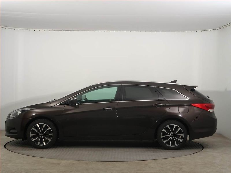 Hyundai i40 (2016) 1.7 CRDi, Navi, Tempomat - fotka 3 z 17