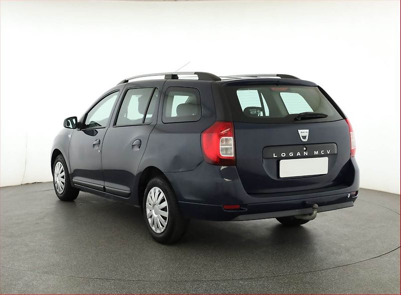 Dacia Logan (2015) 1.2 16V, nová STK, Tažné - fotka 4 z 12