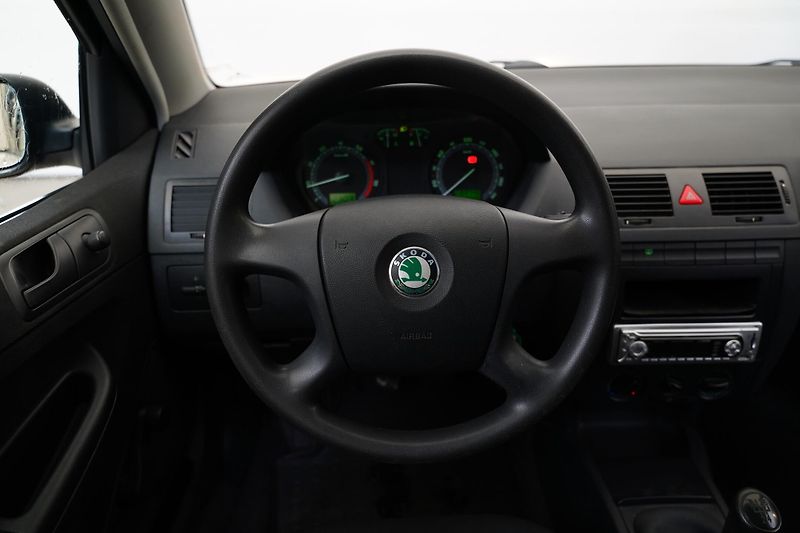 Škoda Fabia - fotka 15 z 22
