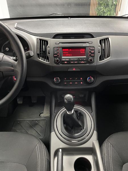 Kia Sportage 1.6 GDi ČR TZ REZERVACE  - fotka 21 z 23