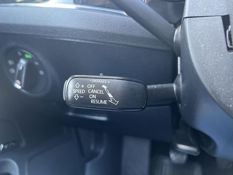 Škoda Superb L&K 2.0TDi 110kw ČR 1.MAJ. DPH - fotka 13 z 55