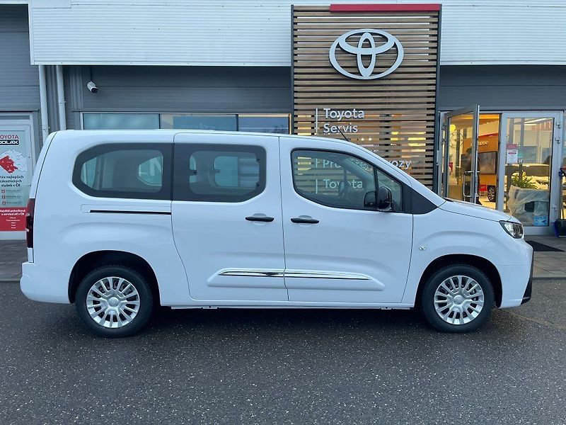 Toyota ProAce City Verso MC24 1.5L MT - fotka 4 z 25