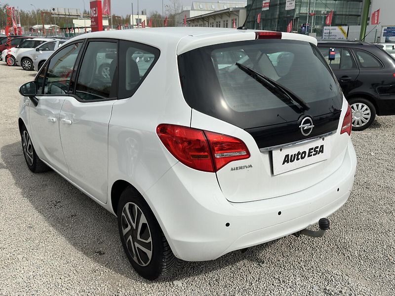 Opel Meriva (2016) 1.4i, ČR, Klima - fotka 6 z 16