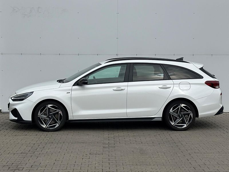 Hyundai i30 1.5 T-GDI MHEV DCT N-Line - fotka 3 z 25