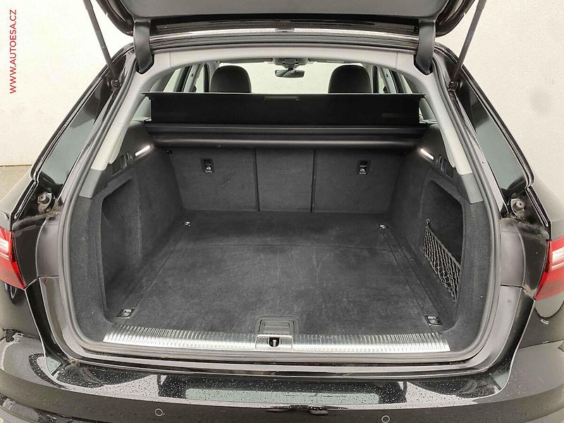 Audi A4 (2019) 2.0TDi, AT, LED, navi - fotka 7 z 18