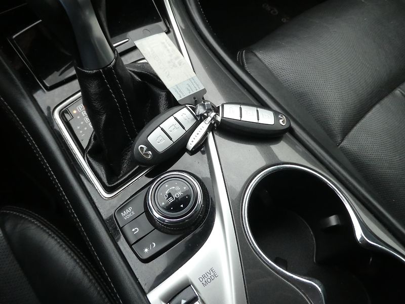 Infiniti Q50 2,2D 125kW automat navigace  - fotka 12 z 17