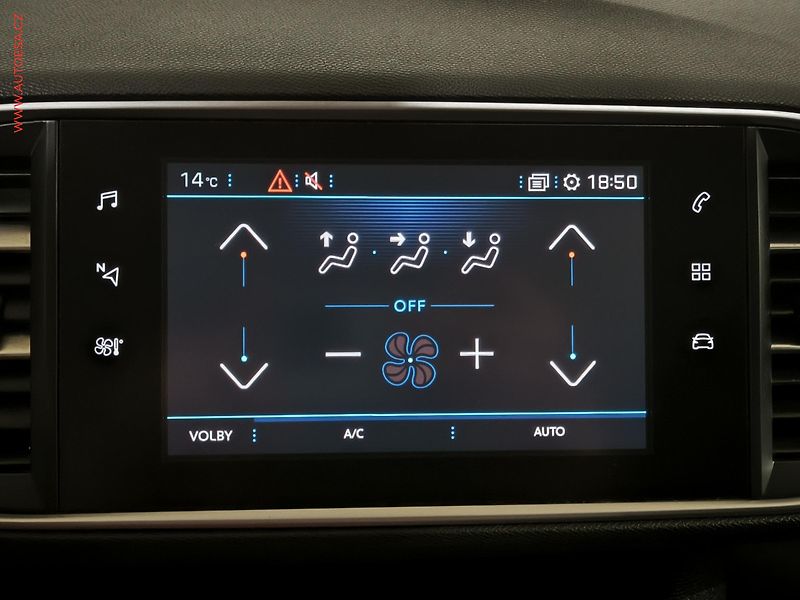 Peugeot 308 (2018) 1.2PT, Allure, navi - fotka 15 z 17