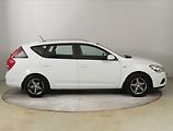 Kia Ceed (2010) 1.4 CVVT, nová STK - náhled 6