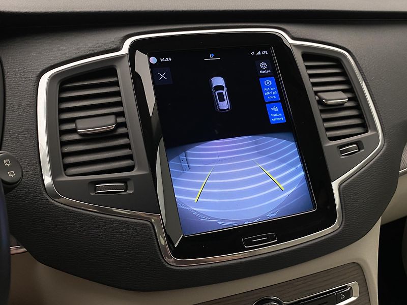 Volvo XC90 B5 AWD CORE AUT CZ 7M - fotka 63 z 63