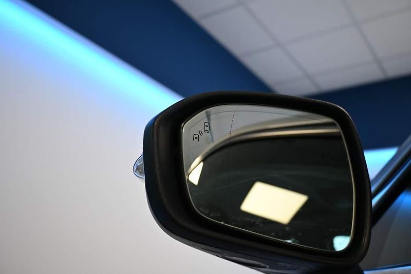 Ford Mondeo (2022) 2.0 LED SONY Tažné Kamera 8AT - fotka 23 z 37