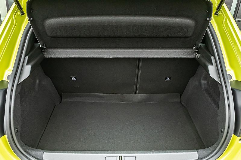 Peugeot 208 (2026) 1,2   STYLE Turbo 100 MAN6 - fotka 7 z 18