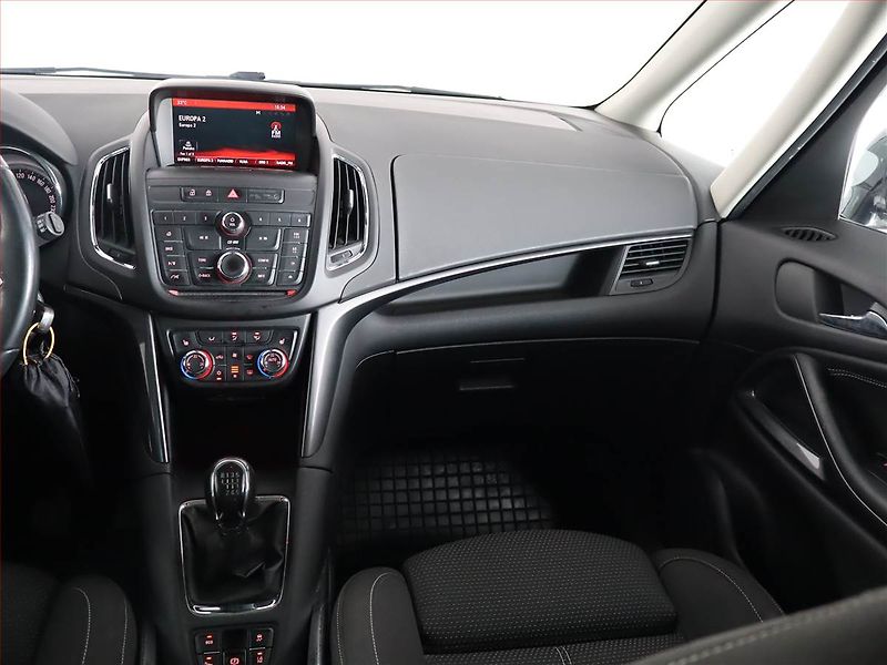 Opel Zafira (2015) 1.6 CDTI, Serv.kniha, Tempomat - fotka 8 z 18