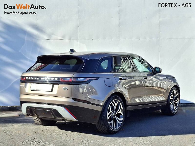 Land Rover Range Rover Velar (2018) D240 SE,2.0L 177kW,4x4,Automat - fotka 2 z 33