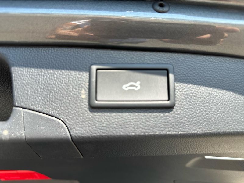Škoda Superb iV 1,5 TSI / 150 kW Sportline - fotka 16 z 23