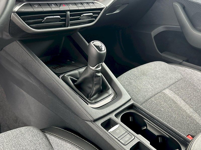 Škoda Octavia (2025) 1.5TSI 110kW Top Selection - fotka 19 z 30