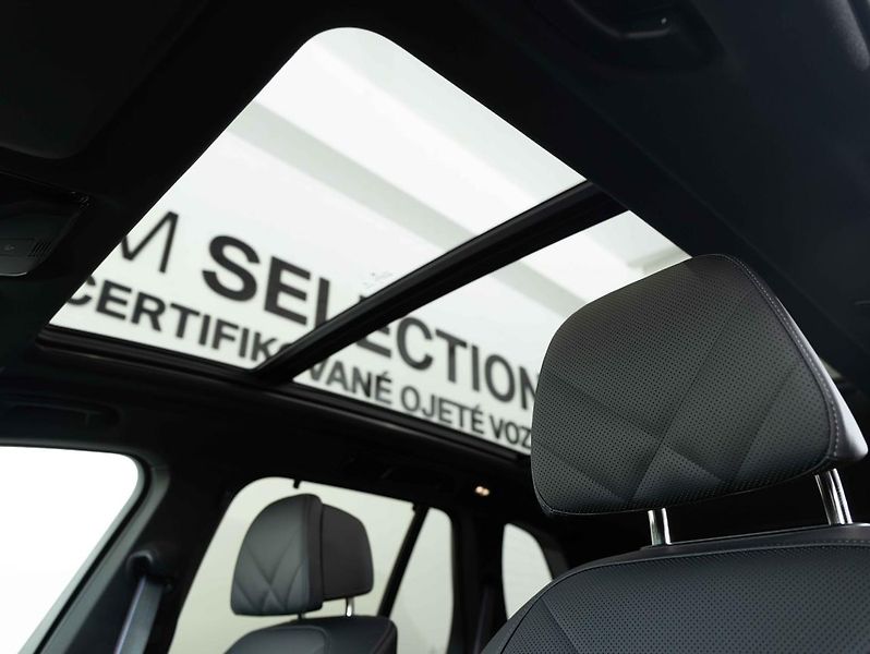 BMW X5 xDrive30d - fotka 21 z 24