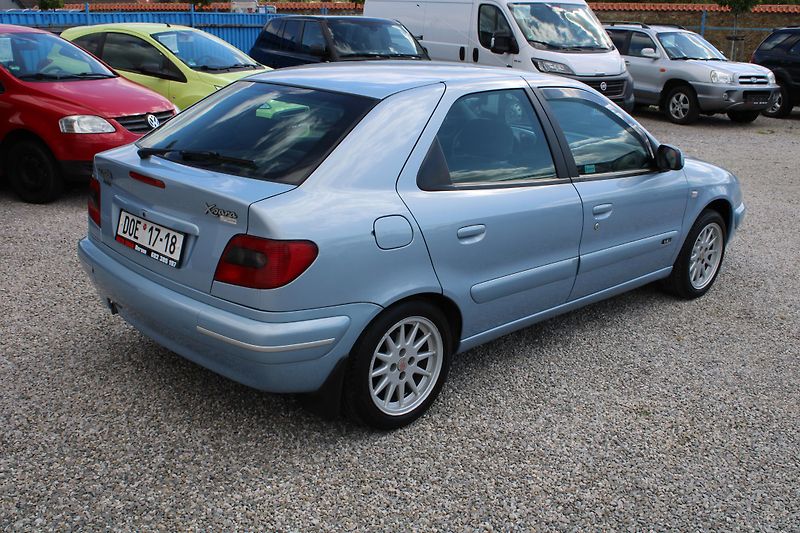 Citroën Xsara (2001) 1.4i VELICE ZACHOVALÝ STAV - fotka 7 z 19