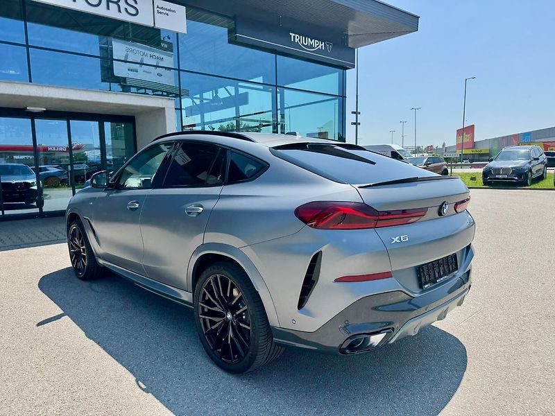 BMW X6 - fotka 10 z 28