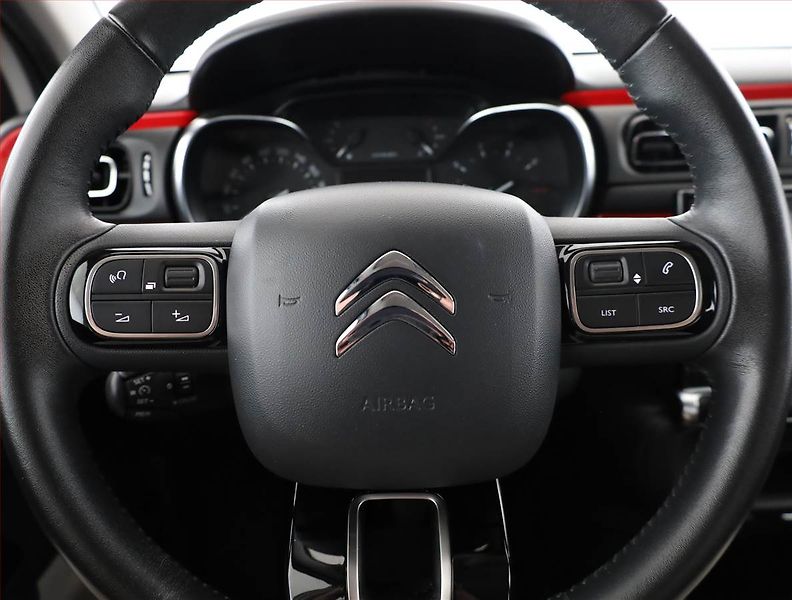 Citroën C3 (2018) 1.2 PureTech, ČR,1.maj - fotka 8 z 16