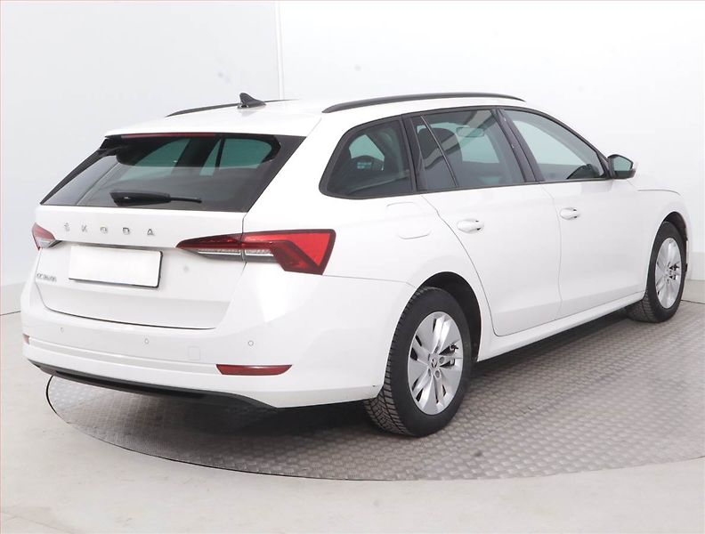 Škoda Octavia (2021) Style 2.0 TDI, Tempomat - fotka 5 z 15
