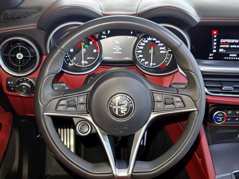 Alfa Romeo Stelvio 2,2d 154kW Q4 - fotka 23 z 38