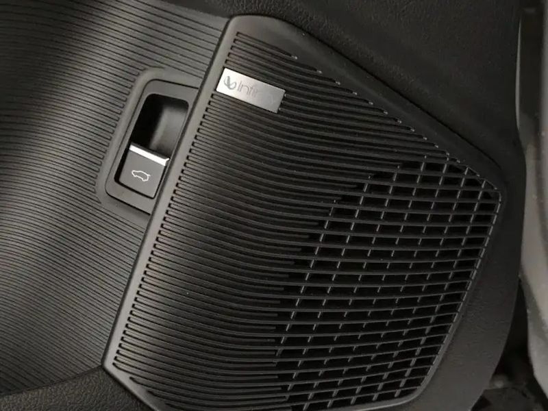 BYD Seal U (2025) DESIGN 4X4 VÝKON A PLNÁ VÝBAVA - fotka 7 z 7