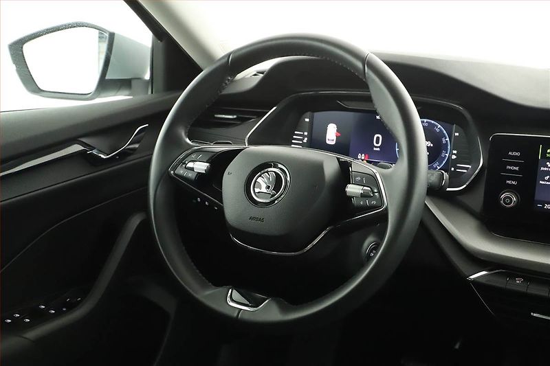 Škoda Octavia (2022) Ambition 1.0 TSI e-tec - fotka 8 z 16