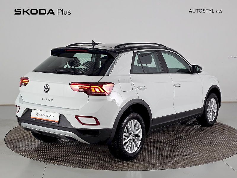 Volkswagen T-Roc (2025) 1.0TSI 85kW LIFE WEBASTO - fotka 2 z 29