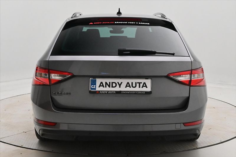 Škoda Superb 2,0 TDI 110kW DSG Style Záruka - fotka 6 z 24