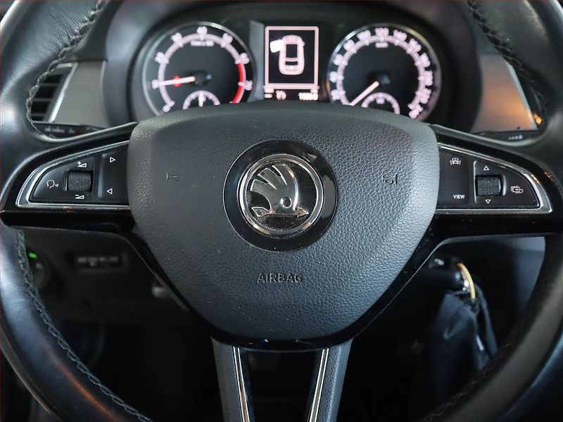 Škoda Fabia (2018) 1.0 TSI, Navi, Tempomat - fotka 16 z 21