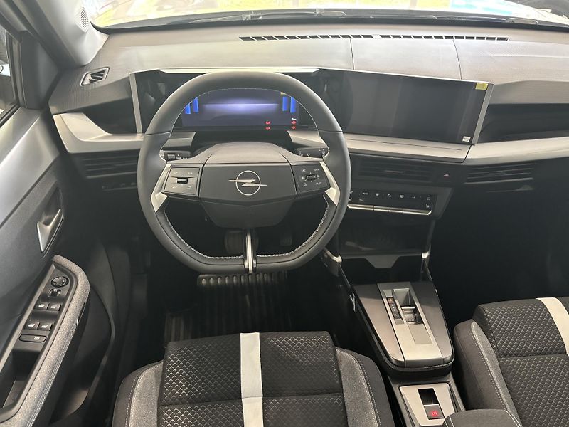 Opel Frontera (2026) GS 1.2 TURBO Hybrid - fotka 8 z 15
