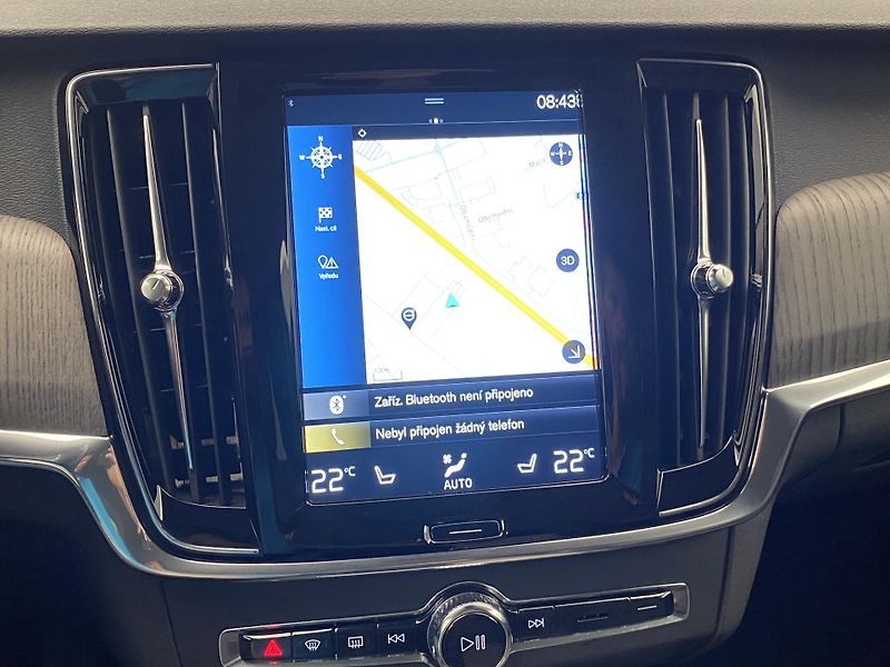 Volvo V90 CC B4 AWD MOMENTUM REZERVACE - fotka 38 z 53