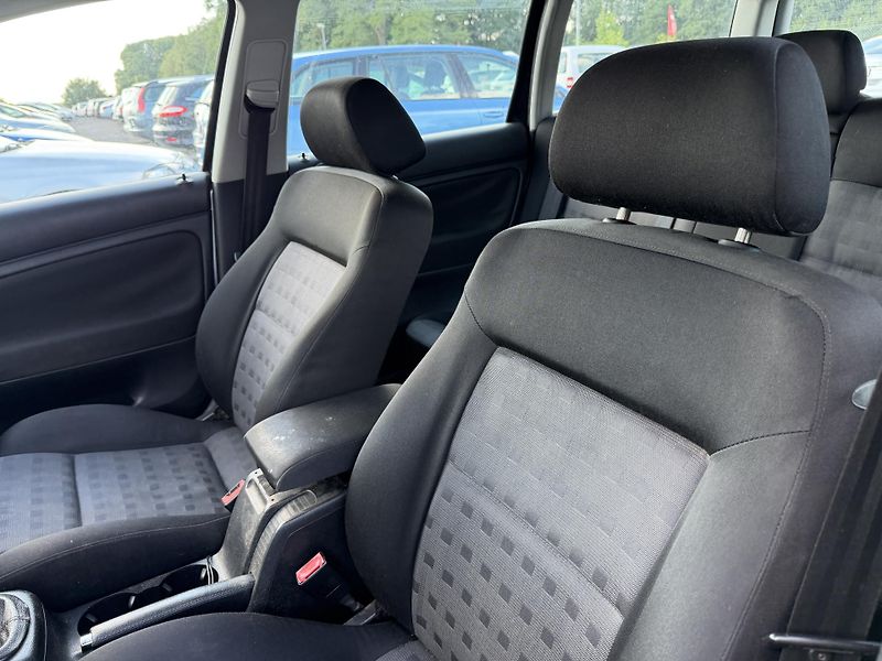 Volkswagen Passat 1.9 TDI REZERVACE - fotka 14 z 21