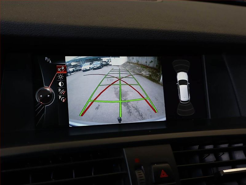 BMW X3 (2013) xDrive20d, 4X4, Automat - fotka 15 z 19