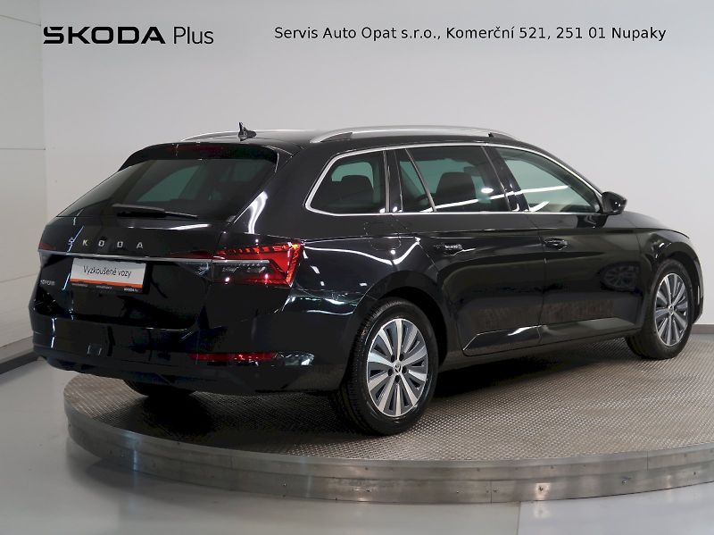 Škoda Superb (2023) STYLE 2.0TDI 110KW DSG - fotka 2 z 43